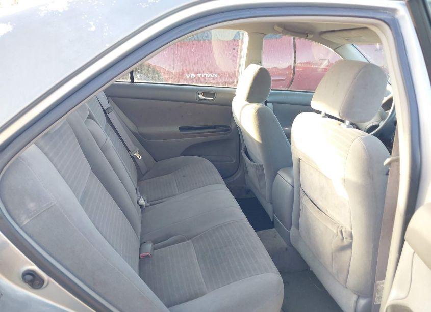 Photo 8 of 2005 Toyota Camry LE (VIN 4T1BE32K05U573244)