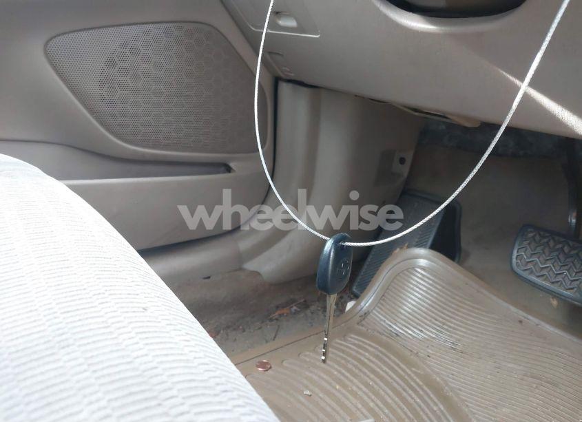 Photo 11 of 2005 Toyota Camry LE (VIN 4T1BE32K05U609496)