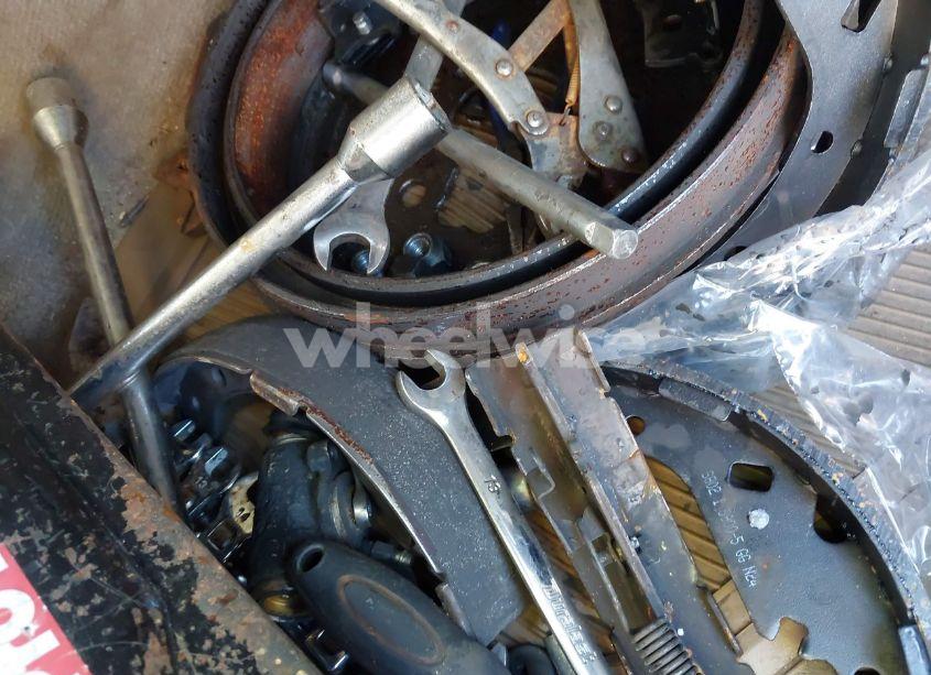 Photo 12 of 2005 Toyota Camry LE (VIN 4T1BE32K05U609496)