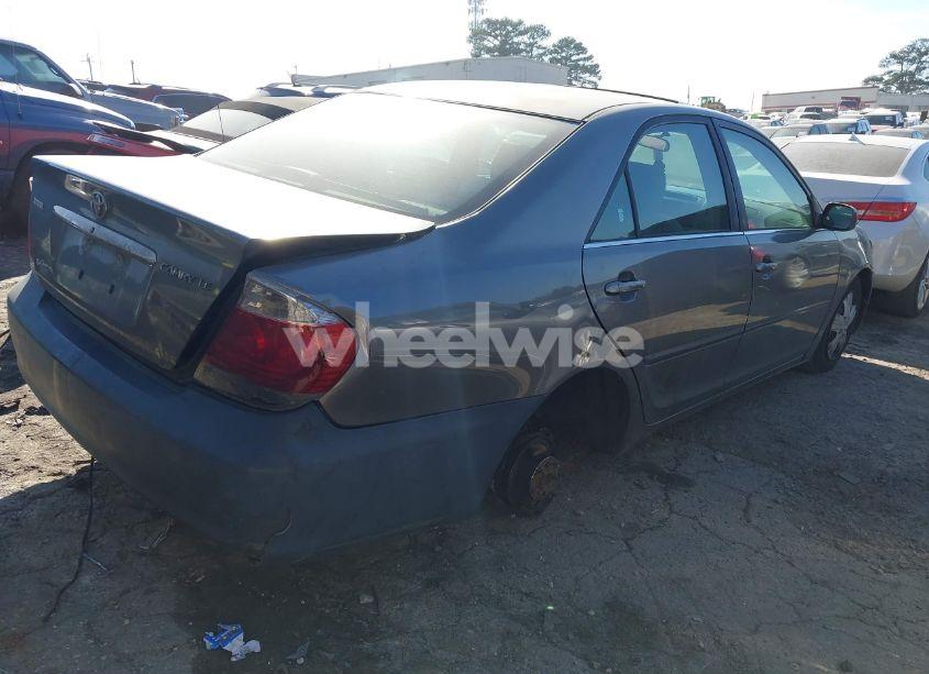 Photo 4 of 2005 Toyota Camry LE (VIN 4T1BE32K05U609496)
