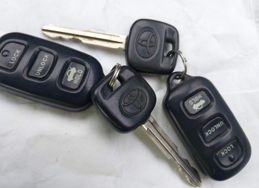 Photo 11 of 2005 Toyota Camry LE (VIN 4T1BE32K05U634706)