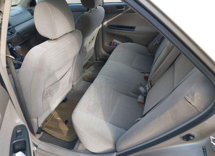 Photo 8 of 2005 Toyota Camry LE (VIN 4T1BE32K05U947920)