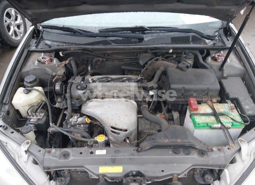 Photo 10 of 2005 Toyota Camry LE (VIN 4T1BE32K05U947996)