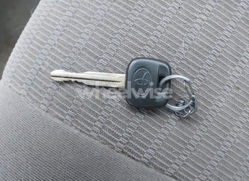Photo 11 of 2005 Toyota Camry LE (VIN 4T1BE32K05U947996)