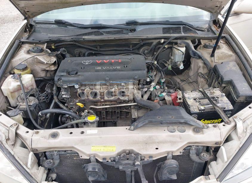 Photo 10 of 2005 Toyota Camry LE (VIN 4T1BE32K05U990413)