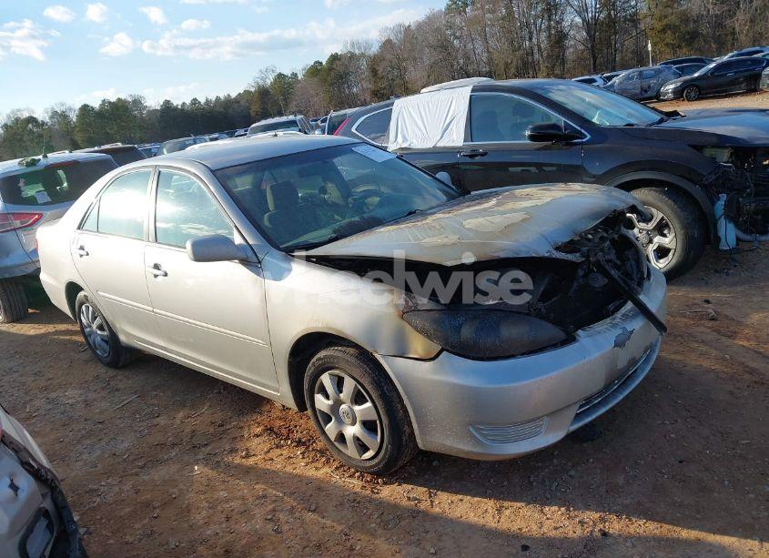 2006 Toyota Camry LE (VIN 4T1BE32K06U106066) main photo