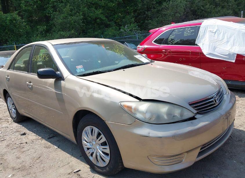 2006 Toyota Camry LE (VIN 4T1BE32K06U110943) main photo