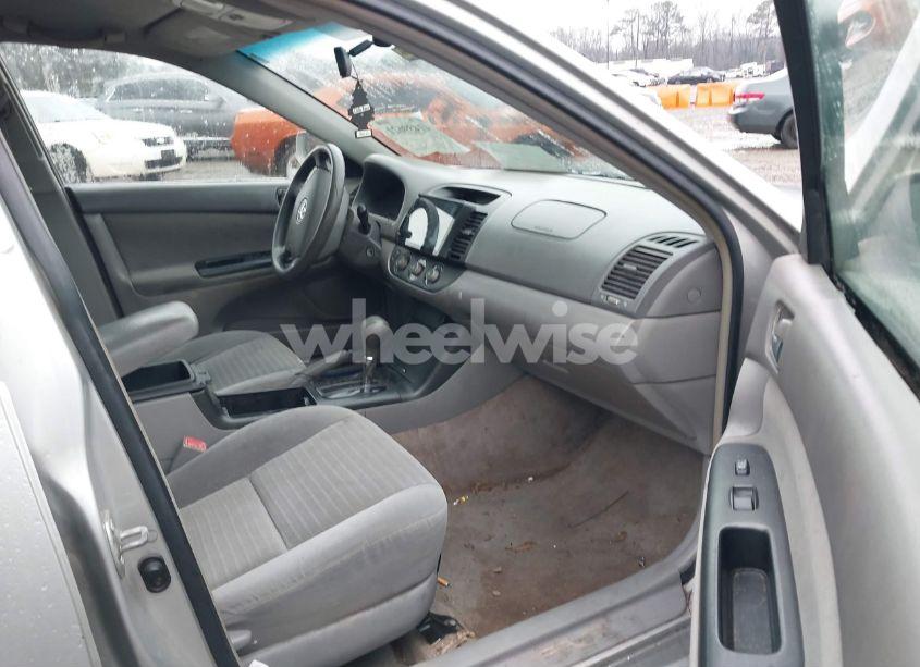Photo 5 of 2006 Toyota Camry LE (VIN 4T1BE32K06U122316)