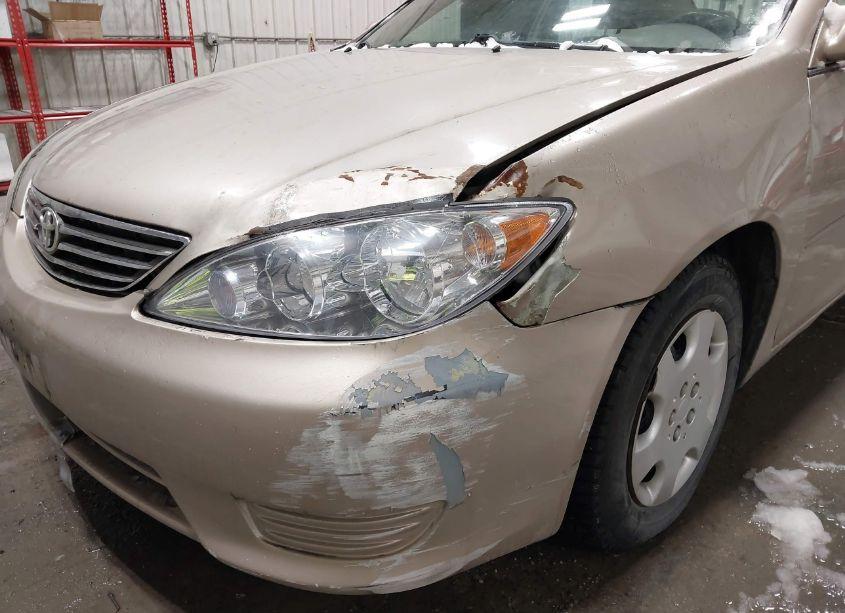 Photo 6 of 2006 Toyota Camry LE/XLE/SE (VIN 4T1BE32K06U132229)