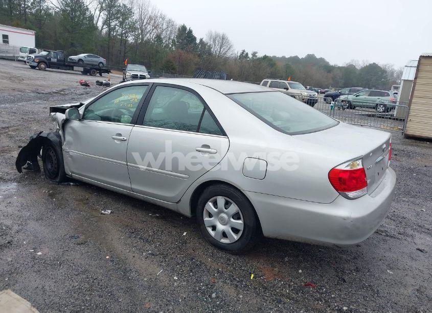 Photo 3 of 2006 Toyota Camry STD (VIN 4T1BE32K06U651913)