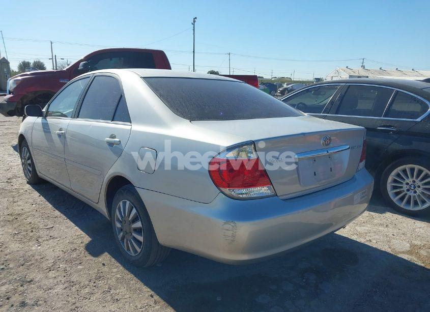 Photo 3 of 2006 Toyota Camry LE (VIN 4T1BE32K06U671269)