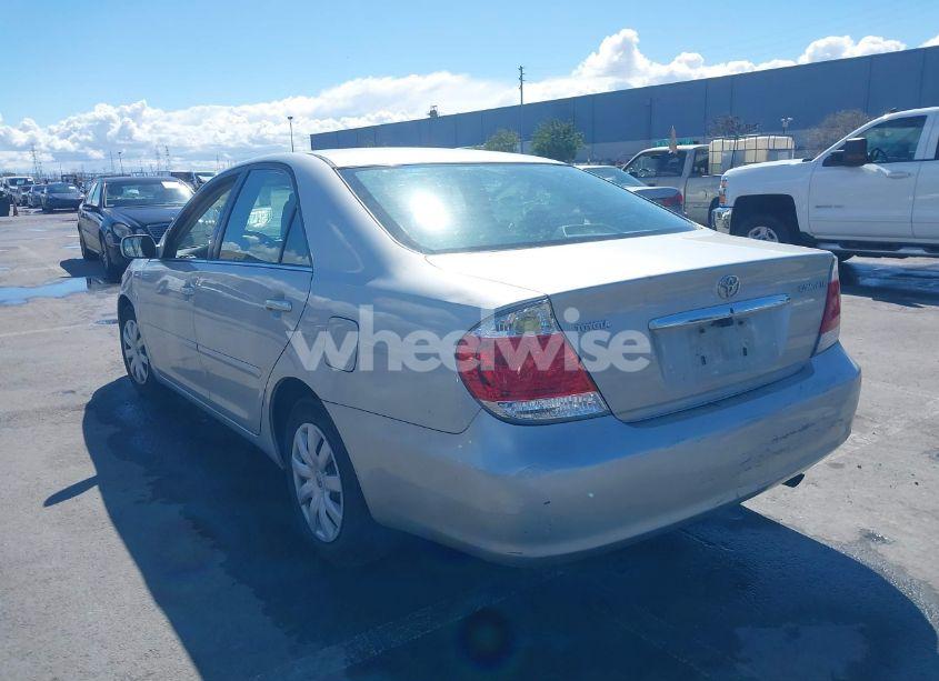 Photo 3 of 2006 Toyota Camry LE (VIN 4T1BE32K06U698228)