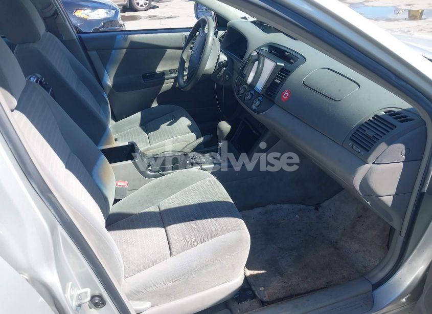 Photo 5 of 2006 Toyota Camry LE (VIN 4T1BE32K06U698228)