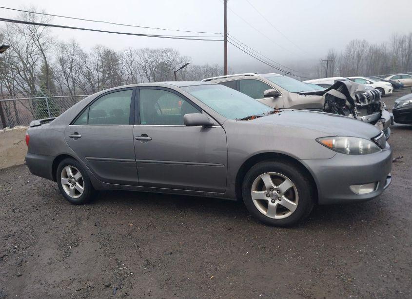 Photo 13 of 2006 Toyota Camry SE (VIN 4T1BE32K06U711981)