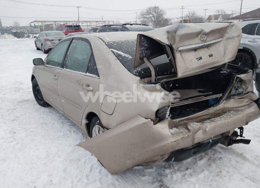 Photo 3 of 2006 Toyota Camry LE (VIN 4T1BE32K06U730322)