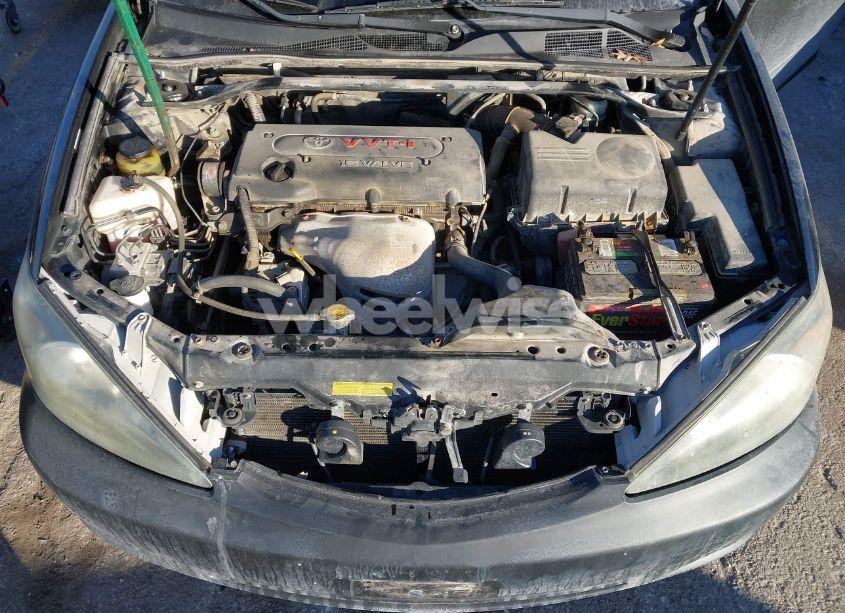 Photo 10 of 2002 Toyota Camry SE (VIN 4T1BE32K12U106989)