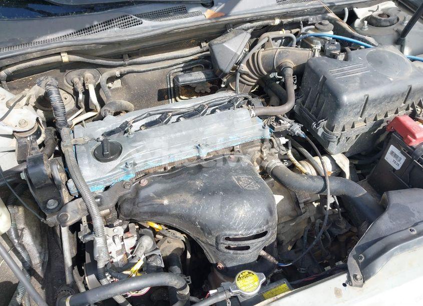 Photo 10 of 2002 Toyota Camry LE (VIN 4T1BE32K12U500878)