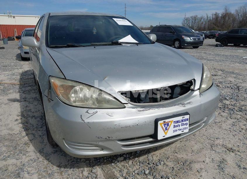 Photo 6 of 2002 Toyota Camry LE (VIN 4T1BE32K12U500878)