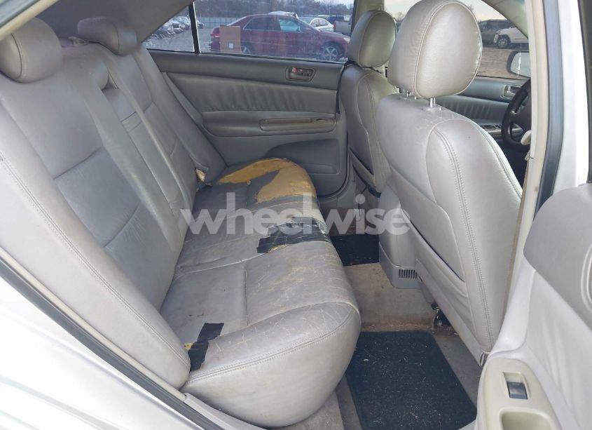 Photo 8 of 2002 Toyota Camry LE (VIN 4T1BE32K12U500878)