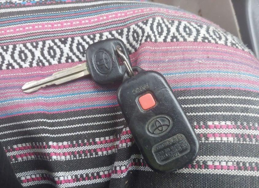 Photo 11 of 2002 Toyota Camry LE (VIN 4T1BE32K12U506258)