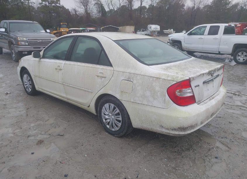 Photo 3 of 2002 Toyota Camry LE (VIN 4T1BE32K12U506258)