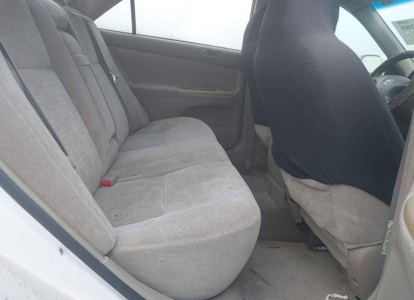 Photo 8 of 2002 Toyota Camry LE (VIN 4T1BE32K12U506258)