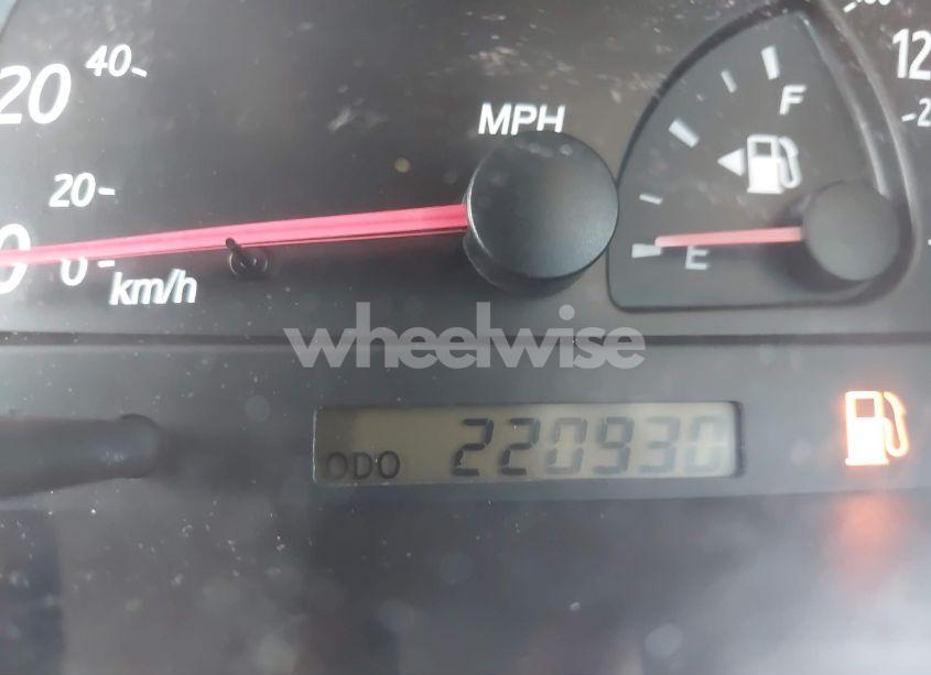 Photo 14 of 2002 Toyota Camry LE (VIN 4T1BE32K12U510682)