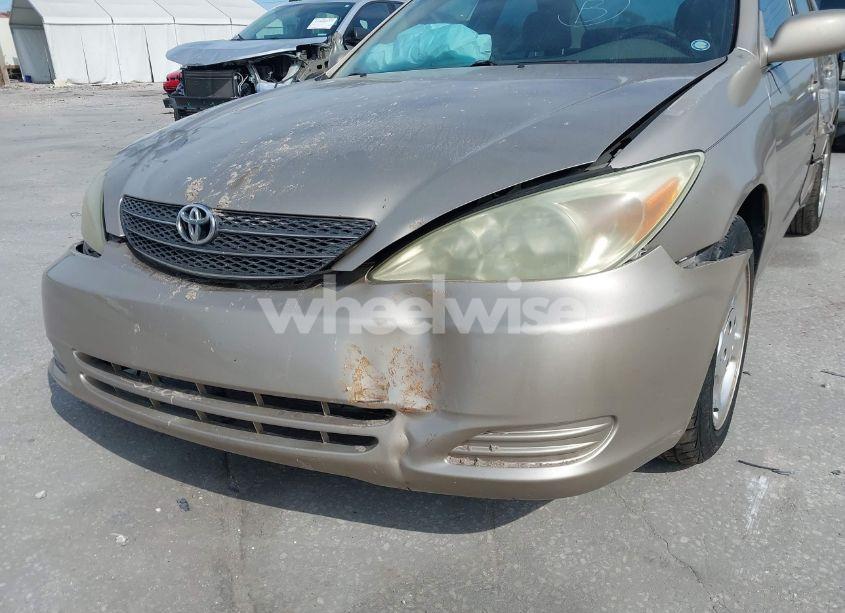 Photo 6 of 2002 Toyota Camry LE (VIN 4T1BE32K12U510682)