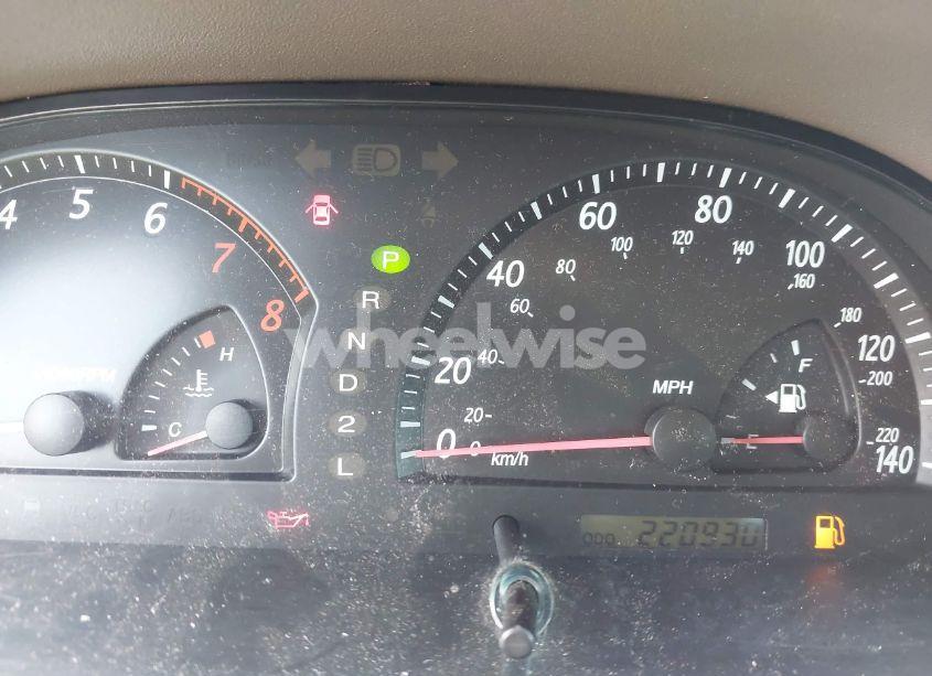 Photo 7 of 2002 Toyota Camry LE (VIN 4T1BE32K12U510682)