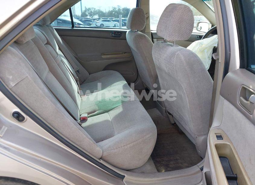 Photo 8 of 2002 Toyota Camry LE (VIN 4T1BE32K12U510682)
