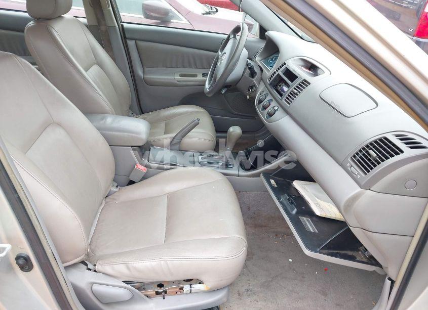 Photo 5 of 2002 Toyota Camry LE (VIN 4T1BE32K12U533606)