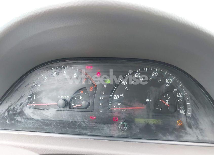 Photo 7 of 2002 Toyota Camry LE (VIN 4T1BE32K12U533606)