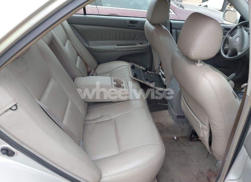 Photo 8 of 2002 Toyota Camry LE (VIN 4T1BE32K12U533606)