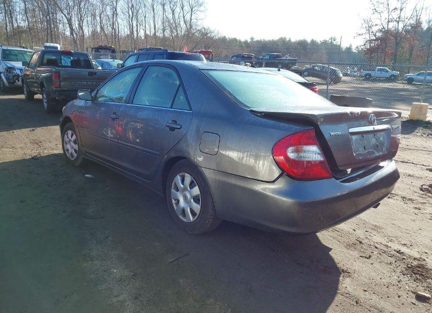 Photo 3 of 2002 Toyota Camry LE (VIN 4T1BE32K12U546923)