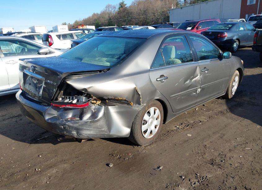 Photo 4 of 2002 Toyota Camry LE (VIN 4T1BE32K12U546923)