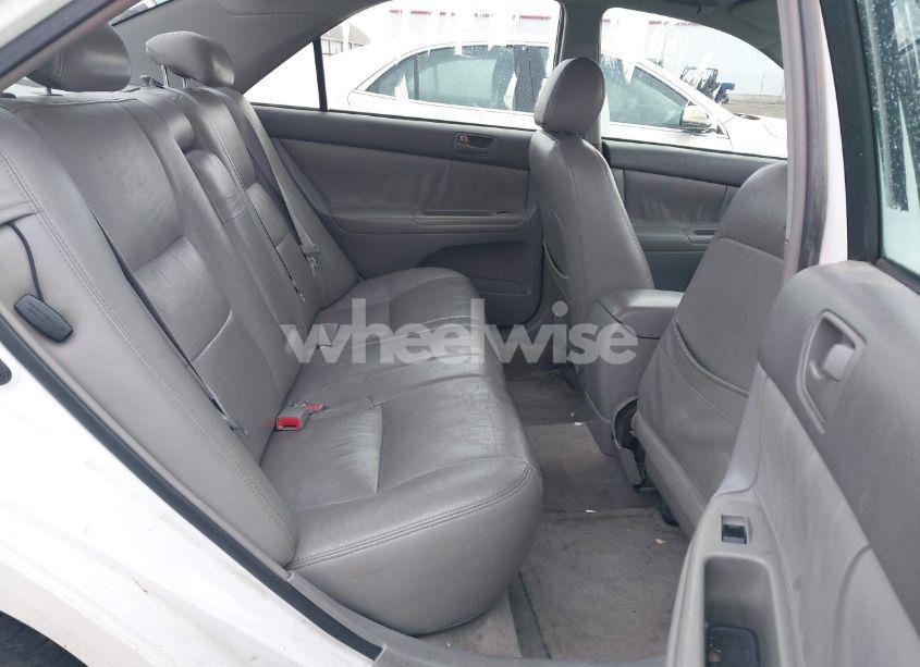 Photo 8 of 2002 Toyota Camry LE (VIN 4T1BE32K12U556982)