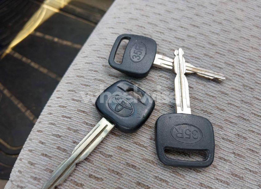 Photo 11 of 2002 Toyota Camry LE (VIN 4T1BE32K12U565567)