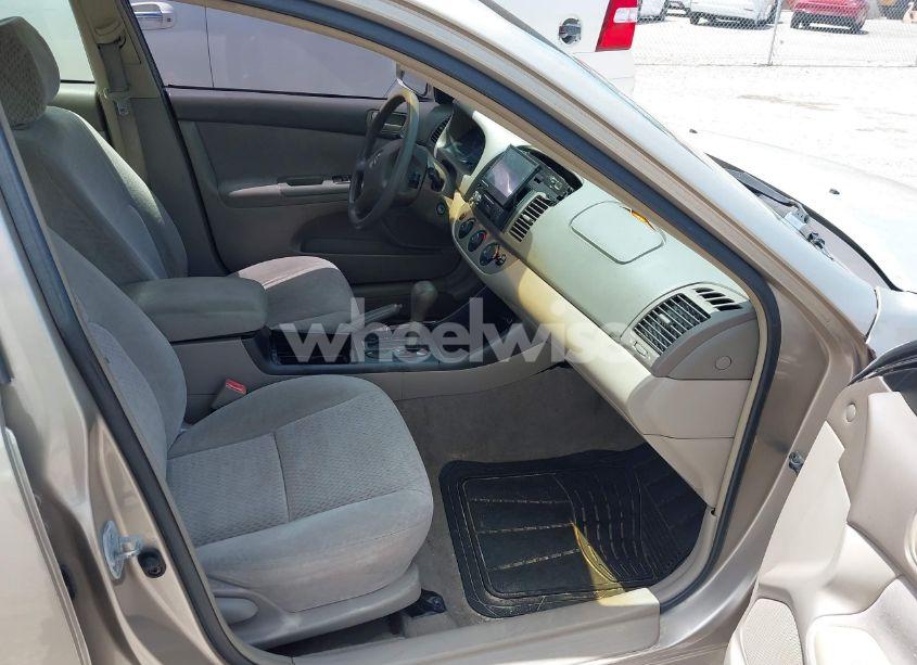 Photo 5 of 2002 Toyota Camry LE (VIN 4T1BE32K12U565567)