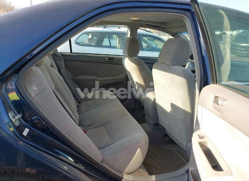 Photo 8 of 2002 Toyota Camry LE (VIN 4T1BE32K12U577654)