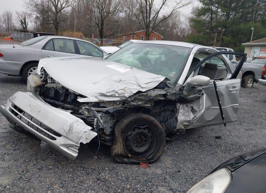 Photo 6 of 2002 Toyota Camry LE (VIN 4T1BE32K12U634628)