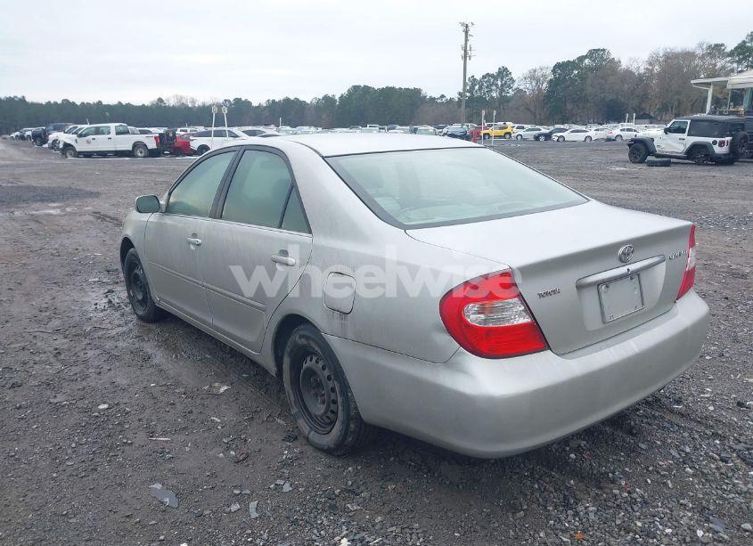 Photo 3 of 2002 Toyota Camry LE (VIN 4T1BE32K12U640557)