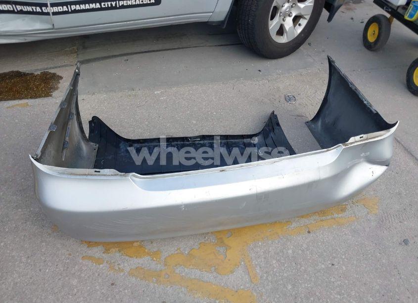 Photo 12 of 2003 Toyota Camry LE (VIN 4T1BE32K13U144160)