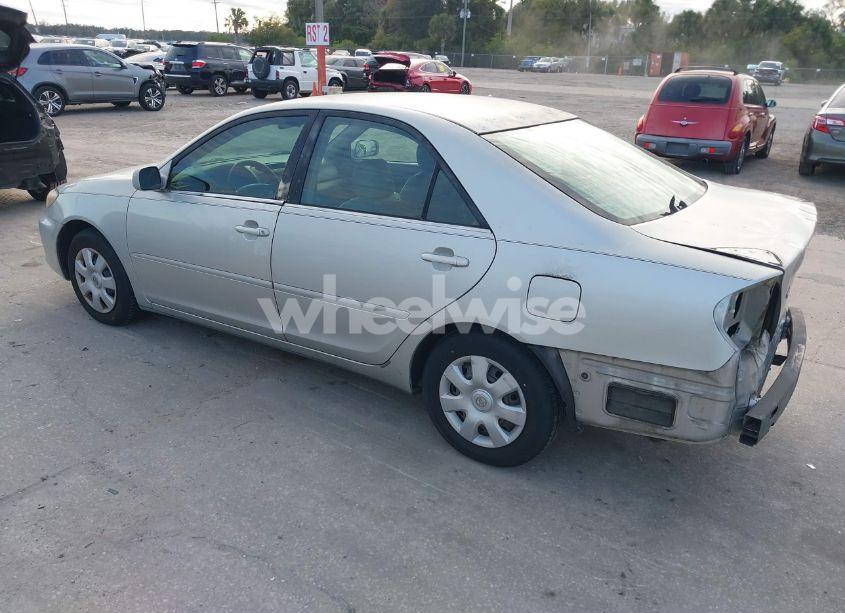Photo 3 of 2003 Toyota Camry LE (VIN 4T1BE32K13U144160)