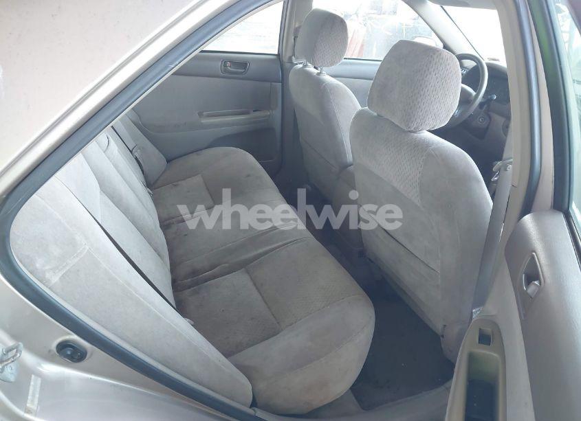 Photo 8 of 2003 Toyota Camry LE (VIN 4T1BE32K13U145146)