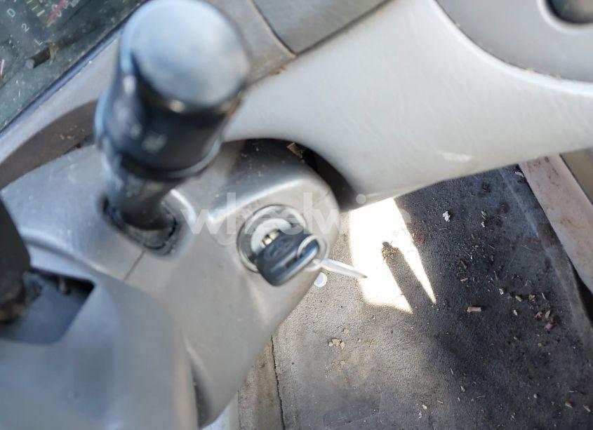 Photo 11 of 2003 Toyota Camry LE (VIN 4T1BE32K13U164635)