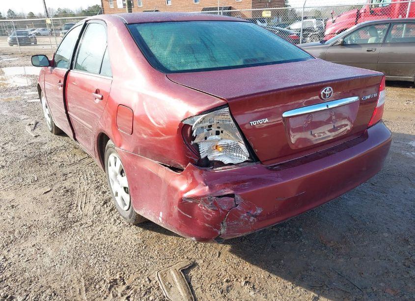 Photo 6 of 2003 Toyota Camry LE (VIN 4T1BE32K13U222498)