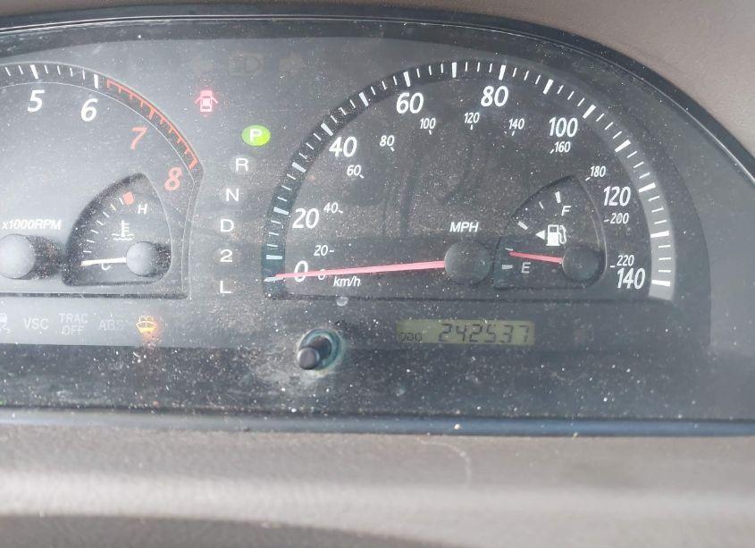 Photo 7 of 2003 Toyota Camry LE (VIN 4T1BE32K13U222498)