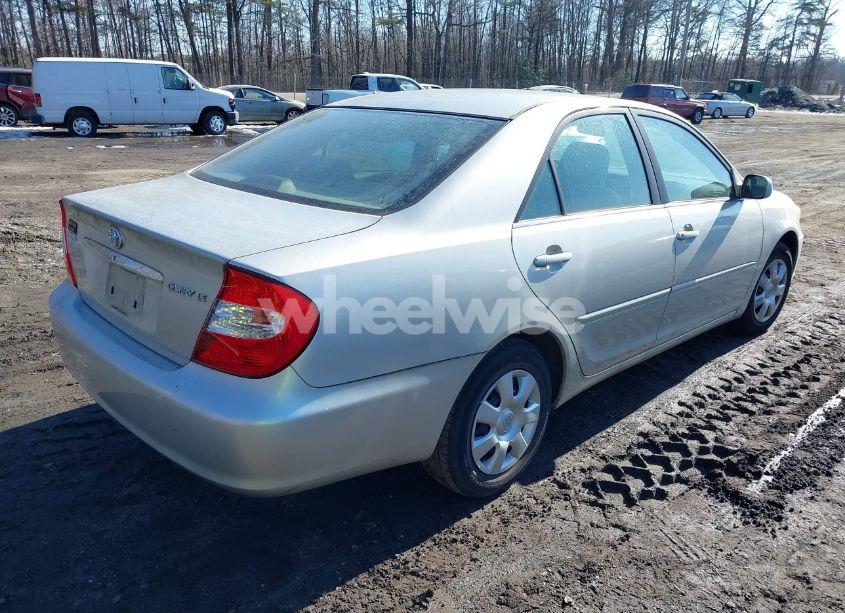 Photo 4 of 2003 Toyota Camry LE (VIN 4T1BE32K13U230763)