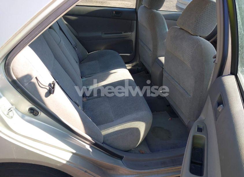 Photo 8 of 2003 Toyota Camry LE (VIN 4T1BE32K13U230763)