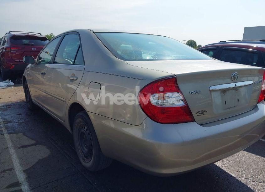 Photo 3 of 2003 Toyota Camry LE (VIN 4T1BE32K13U240192)
